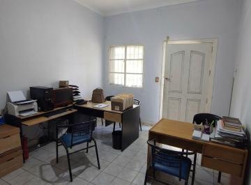 Casa de 6 ambientes, Ciudad de Mendoza · Casa de 5 Dorm. y Amplia Cochera en La Cuarta Sección, Ciudad de Mendoza