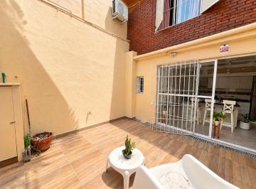PH · 180m² · 4 Ambientes · Venta PH de 4 Amb S/expensas C/2 Patios y Quinch0