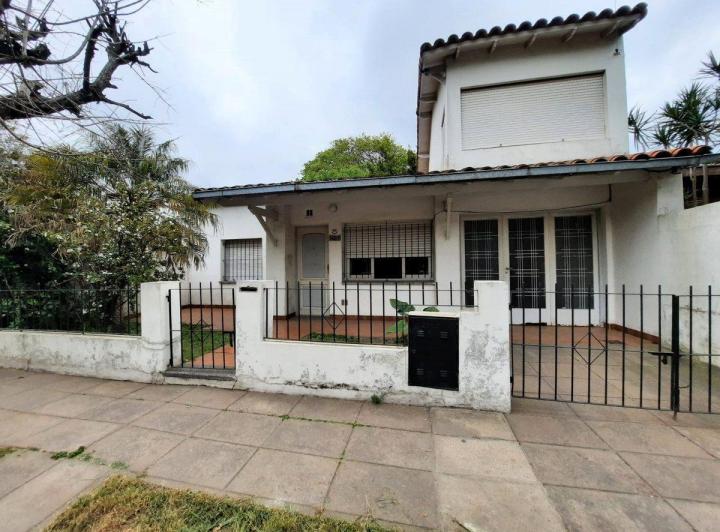 Casa · 173m² · 4 Ambientes · 2 Cocheras