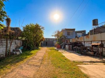Bodega-Galpón · 200m² · Venta/permuta Galpon con Oficina