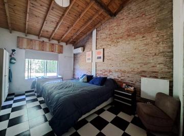 Casa · 100m² · 4 Ambientes · Venta Casa Quinta en Lote de 420 m² - Paso del Rey