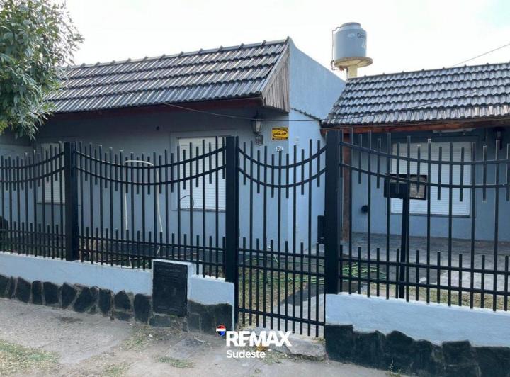 Casa · 169m² · 4 Ambientes · 2 Cocheras
