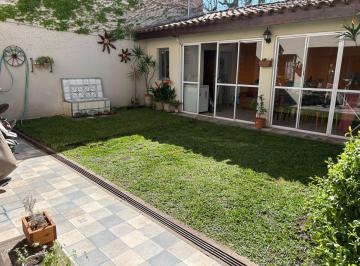Casa · 130m² · 4 Ambientes · 1 Cochera · Venta Casa 4 Ambientes con Quincho Garage Castelar