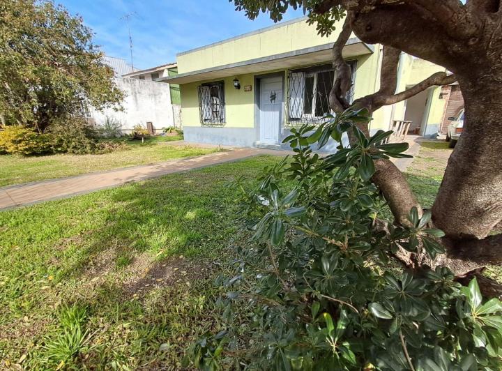 Casa · 170m² · 3 Ambientes · 1 Cochera