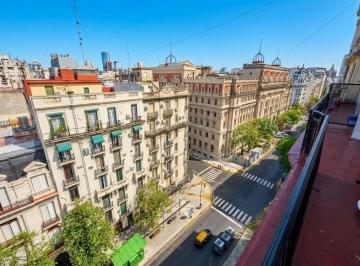Departamento · 74m² · 4 Ambientes · Venta Tribunales Semipiso 3 Ambientes Al Frente con Balcón. Edificio de Estilo.