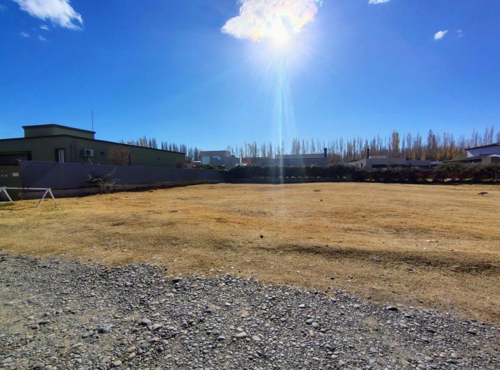 Terreno · 600m²