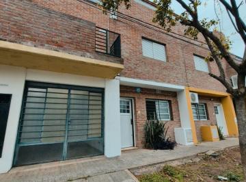 Departamento de 4 ambientes, Ciudad de Santa Fe · Departamento de 2 Dorm, en Planta Baja con Patio y Cochera