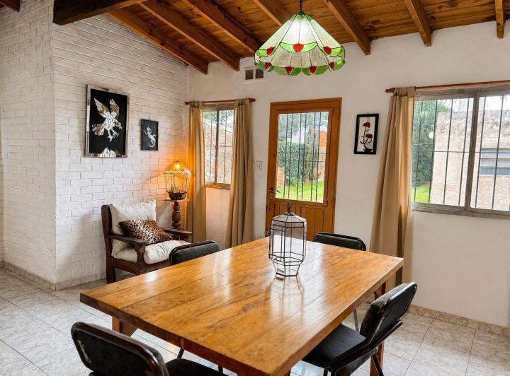 Casa · 161m² · 6 Ambientes · 1 Cochera