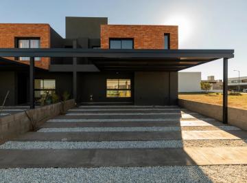 Casa de 5 ambientes, Córdoba · Dúplex - 3 Dorm - Prados de Manantiales