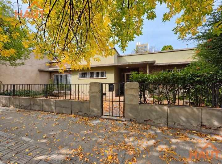 Terreno · 700m²