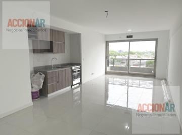 Ambiente de 8.50 x 4.20 · Departamento en Alquiler en Villa del Parque - Pileta - Sum
