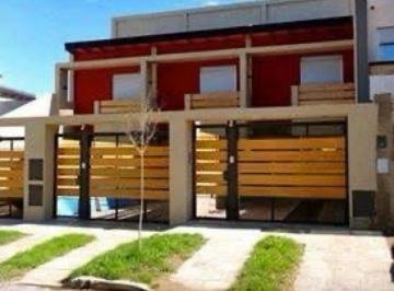 PH · 120m² · 3 Ambientes · 1 Cochera · PH - La Falda