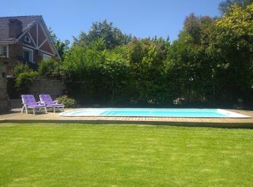 Casa · 150m² · 6 Ambientes · 4 Cocheras · Casa en La Rinconada I