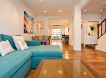 Casa · 210m² · 6 Ambientes · 1 Cochera · Venta Casa en Colegiales 6 Ambientes Cochera