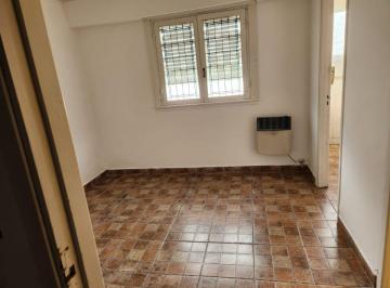 PH de 3 ambientes, La Plata · 4 N°1622 E/ 65 y 66 - PH 1 Dormitorio