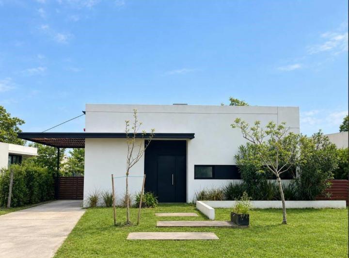 Casa · 120m² · 4 Ambientes · 1 Cochera