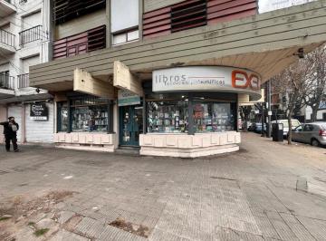 Local comercial · 148m² · 3 Ambientes · Local Comercial en Venta en 1 y 46 | Esquina Estratégica en La Plata