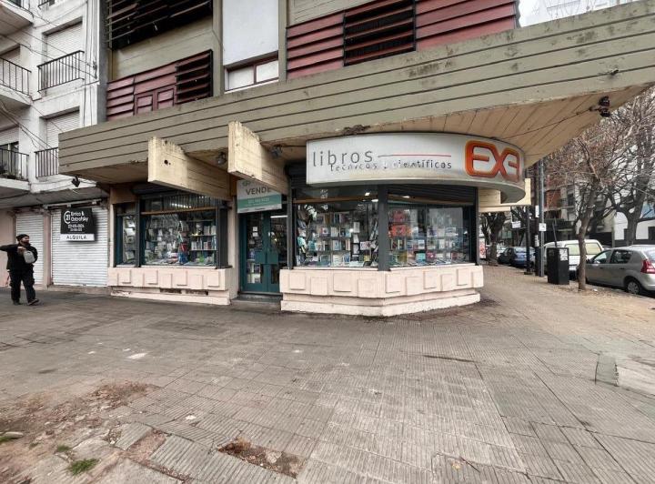Local comercial · 148m² · 3 Ambientes