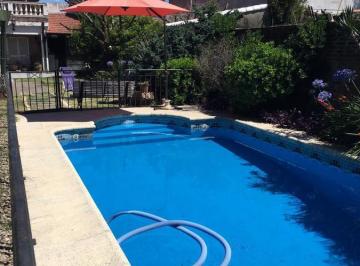 Casa · 300m² · 6 Ambientes · 3 Cocheras · Casa Venta Ituzaingo