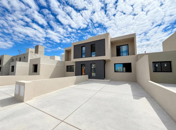 Departamento · 136m² · 5 Ambientes · 1 Cochera