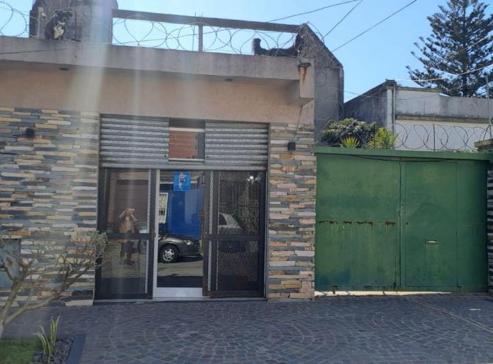 Casa · 464m² · 4 Ambientes · 1 Cochera