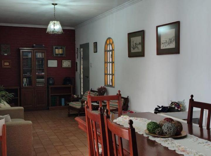 Casa · 178m² · 1 Ambiente