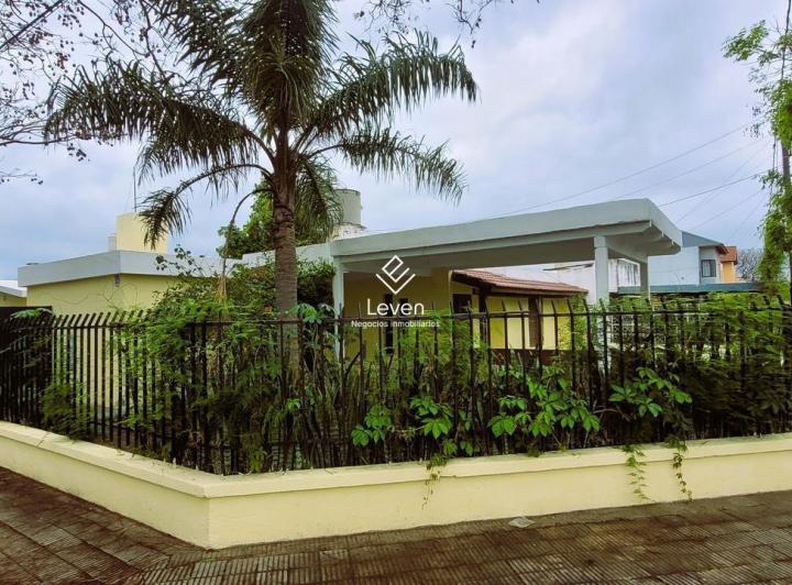 Casa · 173m² · 5 Ambientes · 1 Cochera