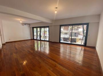 Departamento · 115m² · 4 Ambientes · 1 Cochera · Piso