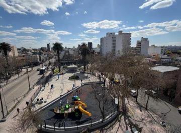 PH · 130m² · 5 Ambientes · 1 Cochera · Casa en Venta con Terraza Parrilla Valentin Alsina Lanus