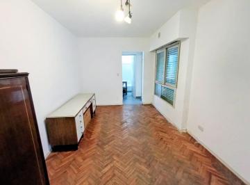 Departamento de 2 ambientes, Liniers · 2 Ambientes a Dos Cuadras de Rivadavia!