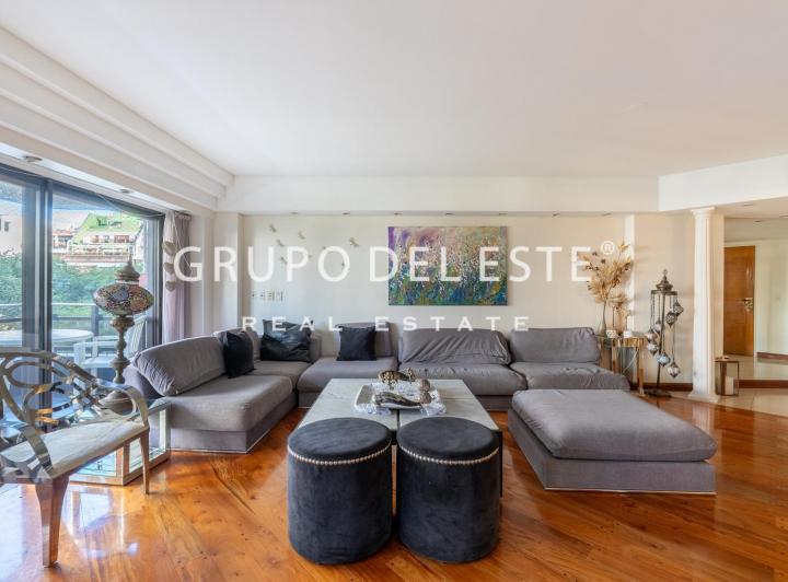 Departamento · 177m² · 4 Ambientes · 1 Cochera