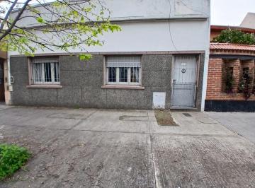 Casa · 69m² · 2 Ambientes · Casa 2 Ambientes Venta Villa Lugano de 320 m²