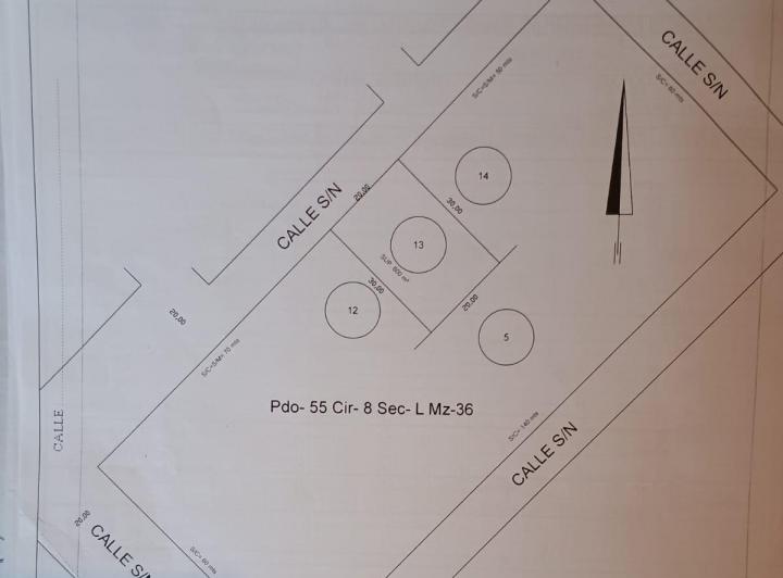 Terreno · 600m²