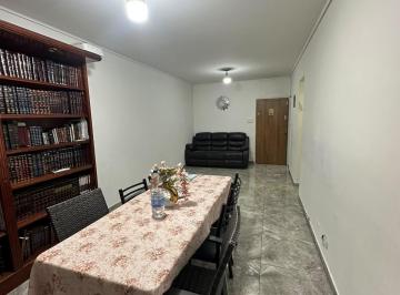Living · Alquiler Depto 3 Ambientes con Balcon, Cocina y Baño Nuevo