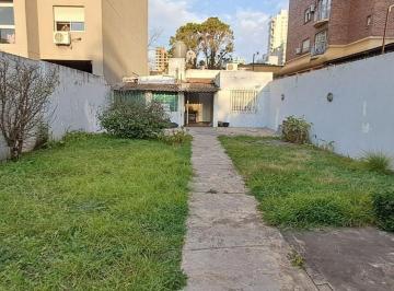Casa de 3 ambientes, San Miguel · Casa en Alquiler en San Miguel Al Fondo 3 Ambientes Muy Amplios, con Gran Jardin