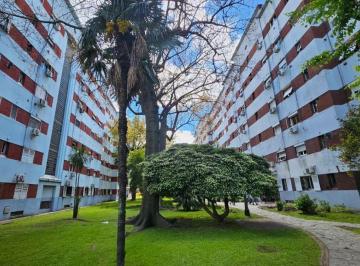 Departamento de 2 ambientes, Parque Avellaneda · Departamento 2 Ambientes Al Frente Sin Balcon 2do Piso Muy Luminoso