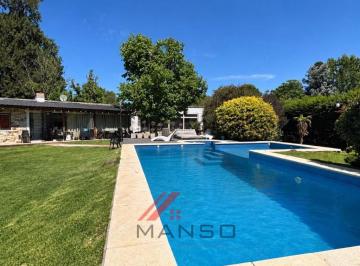 Quinta vacacional · 42m² · 2 Ambientes · Quinta - Venta - Parque - Quincho - Pileta - 20 de Junio
