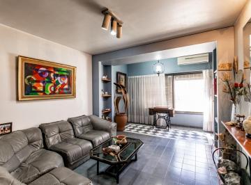 Casa · 130m² · 4 Ambientes · 1 Cochera · Casa en Venta en Villa Devoto