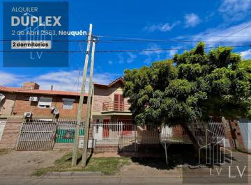 Casa · 70m² · 4 Ambientes · 1 Cochera · Casa en Alquiler de 2 Dorm. en 2 de Abril 2363, Neuquén Capital