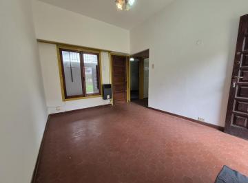 PH · 42m² · 2 Ambientes · PH en Temperley Este