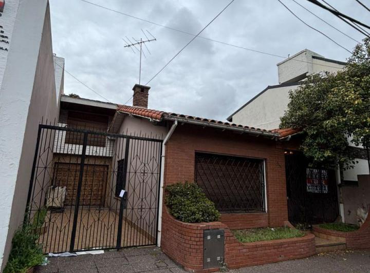 Casa · 177m² · 4 Ambientes · 1 Cochera