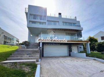 Casa de 5 ambientes, Pinamar · Venta de Casa Construcción Tradicional - Pinamar Norte - Gas Natural - Losa Radiante
