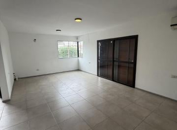 PH · 90m² · 5 Ambientes · 1 Cochera · Duplex en Alquiler en Villa Allende
