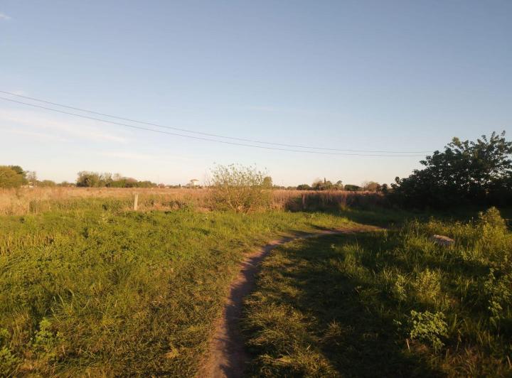Terreno · 215m²