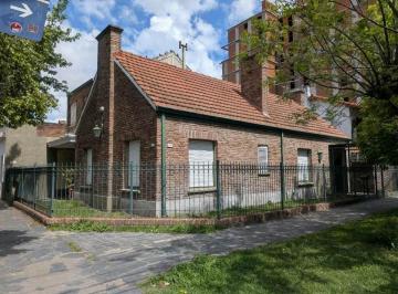 Casa de 6 ambientes, Ituzaingó · Casa de 200 m² con 4 Habitaciones en Venta en Ituzaingó Sur