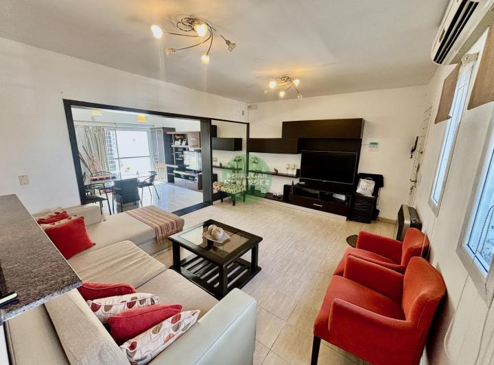 Casa · 115m² · 6 Ambientes · 2 Cocheras