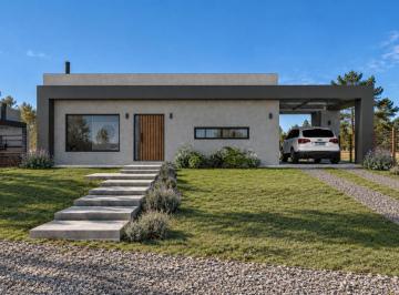 Casa · 130m² · 4 Ambientes · 3 Cocheras · Venta de Casa de 3 Dorm. a Estrenar en Colonia del Sacramento