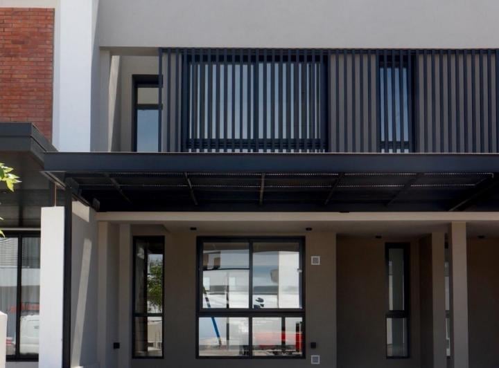 Casa · 150m² · 3 Dormitorios · 2 Cocheras