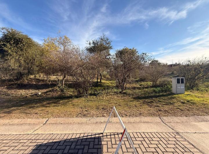 Terreno · 460m²