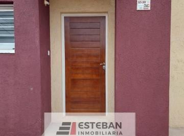 Casa · 70m² · 2 Ambientes · Univercitario 3